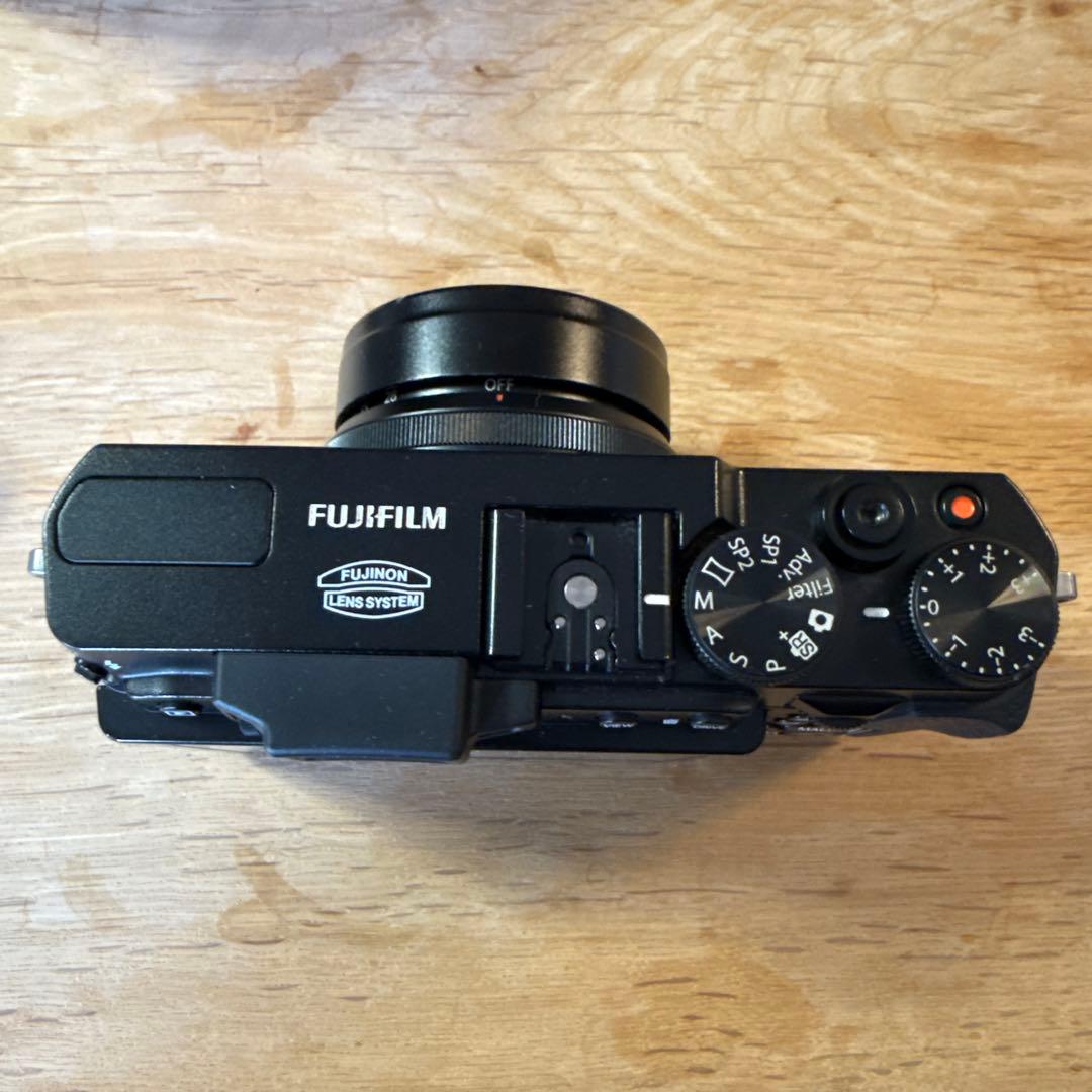 FUJIFILM X30 ブラック　ケース付き