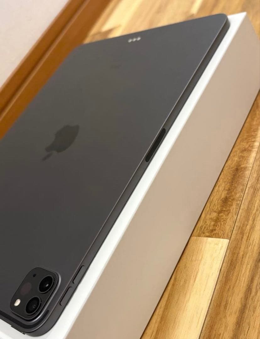 美品　iPad Pro11インチ/2世代/128GB/wifi ケース、ペン付き