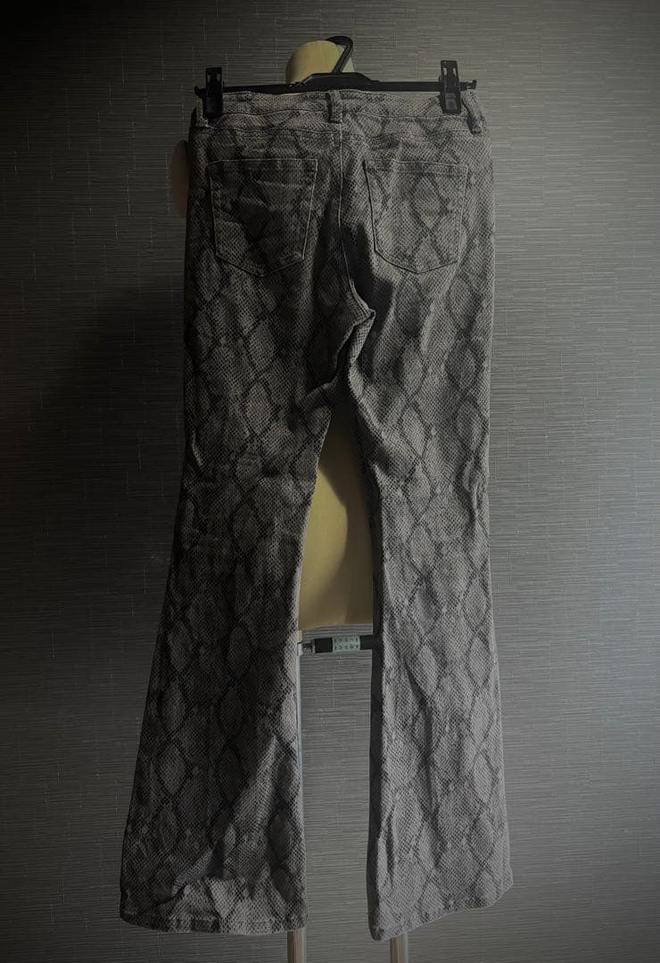 00s TORNADO MART 蛇柄 フレアパンツ archive v系