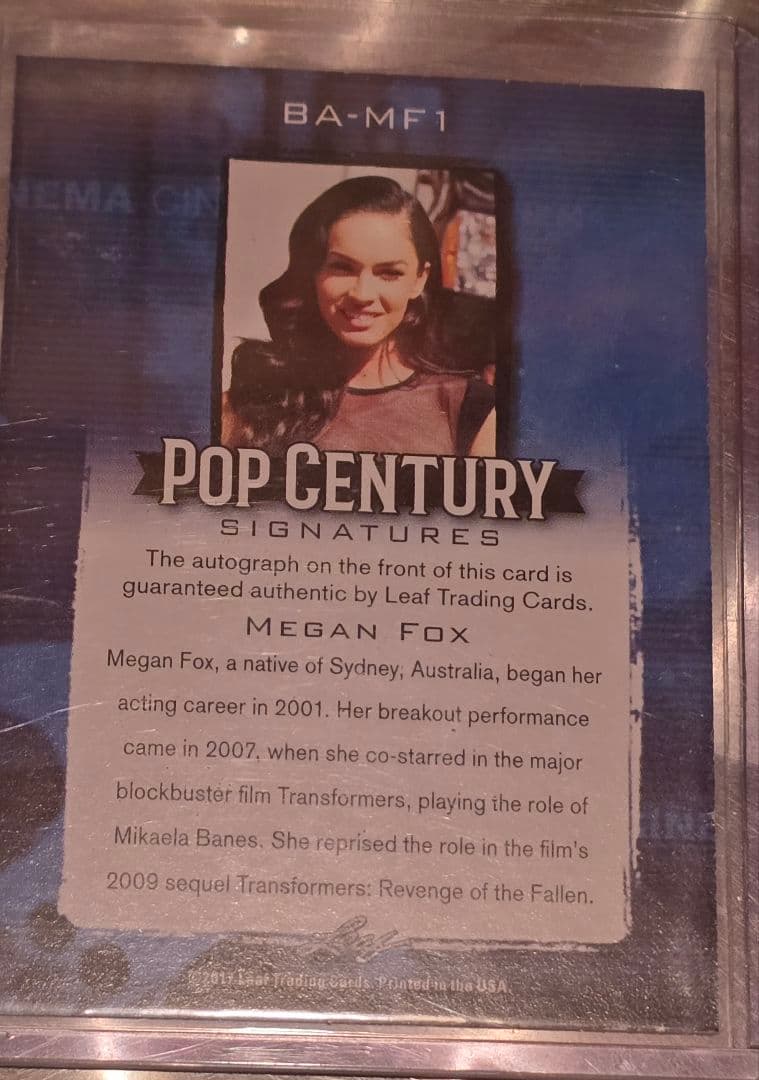 ミーガン・フォックス Megan Fox 直筆サインカード