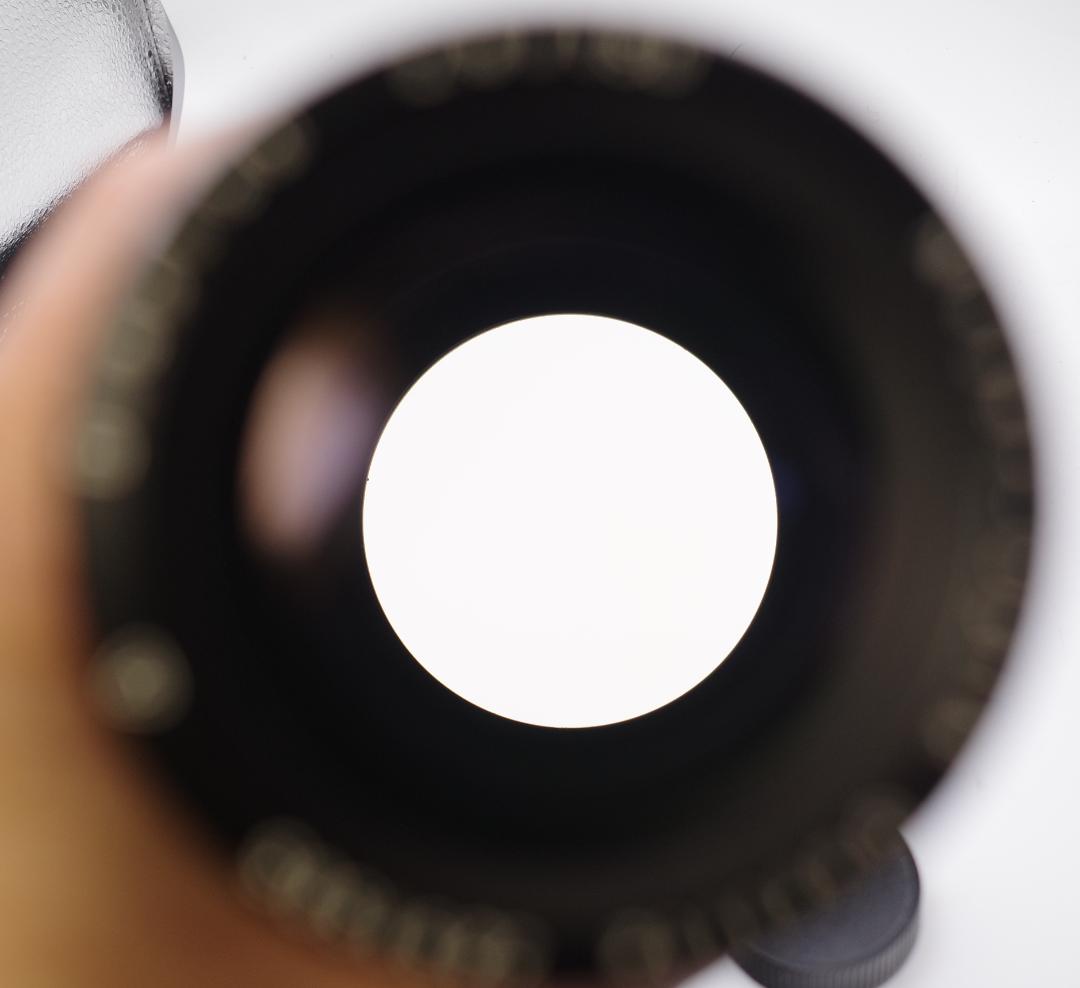 バブルボケレンズDiaplan (Pentacon) 150mm f2.8M42