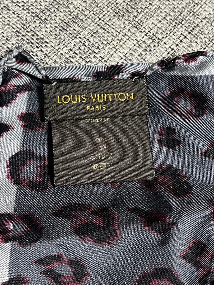 激レア ルイヴィトン チャップマンブラザーズ コラボ ポケットチーフ ハンカチ