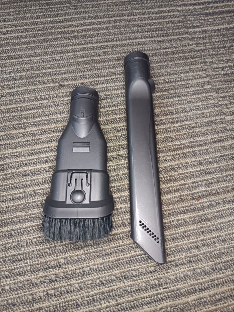 八5922【dyson】ダイソンコードレスクリーナー　DC62 10点セット