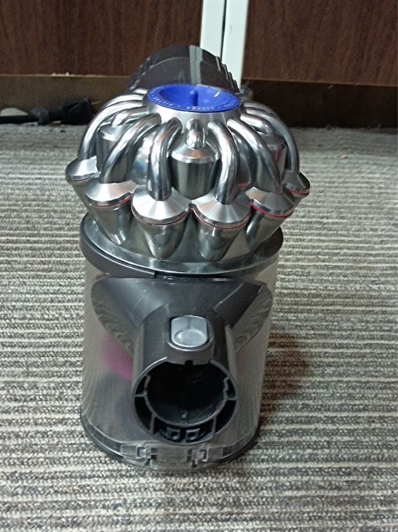 八5922【dyson】ダイソンコードレスクリーナー　DC62 10点セット