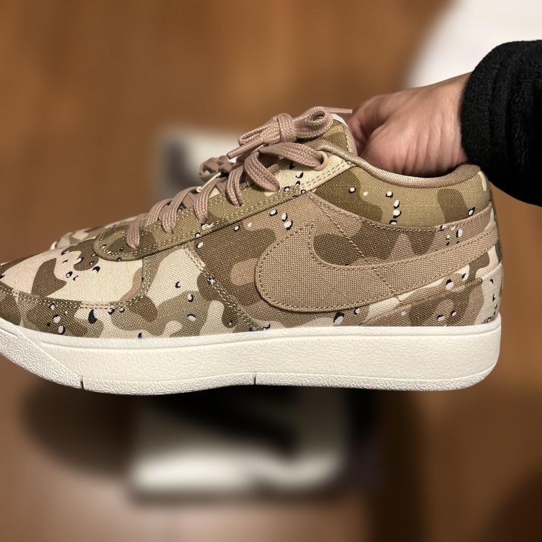 Nike BOOK1カモフラージュ スニーカー