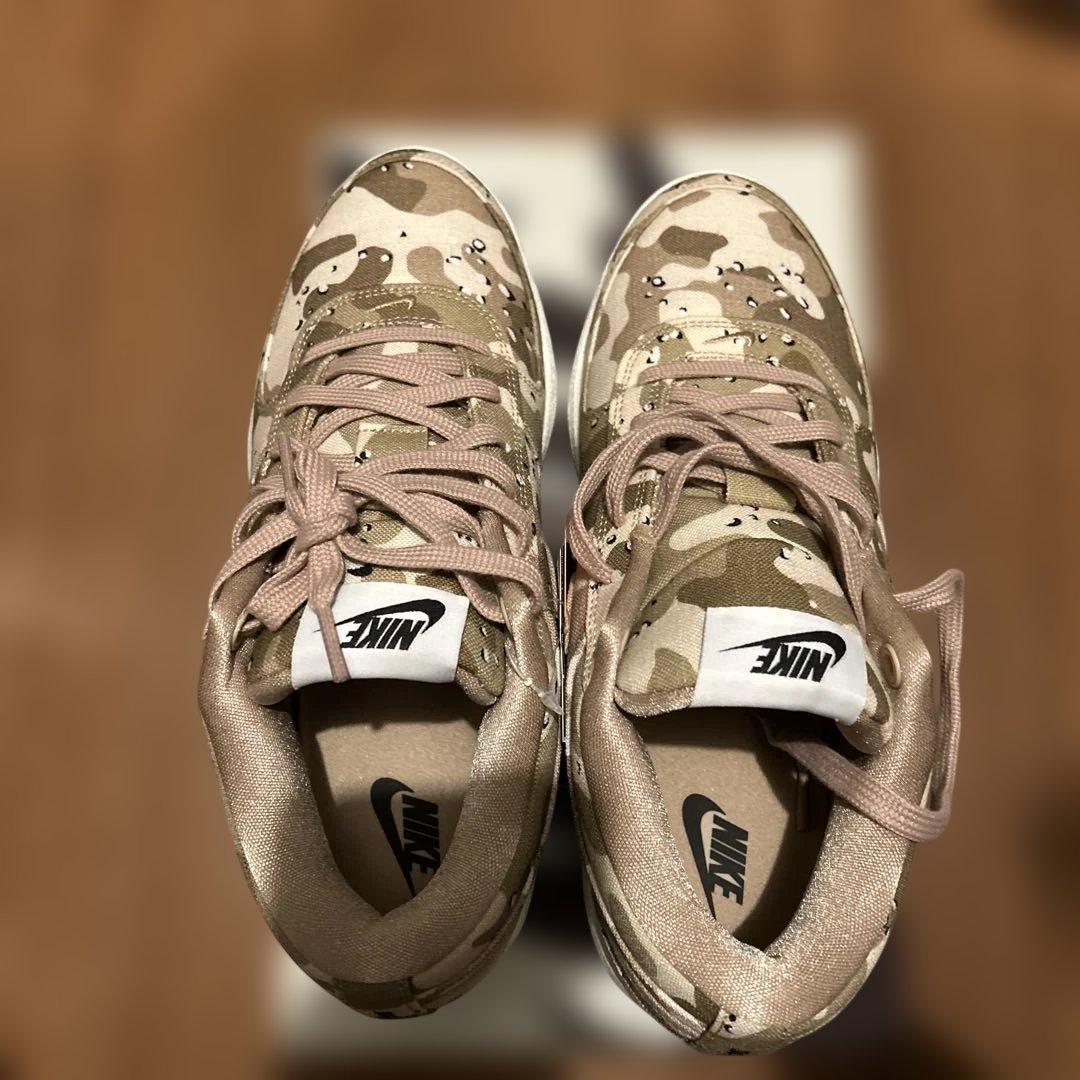 Nike BOOK1カモフラージュ スニーカー