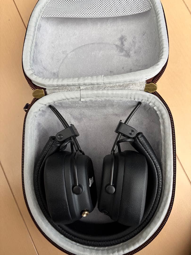 正規品　Marshall Major V ワイヤレスヘッドホン　ケース付き