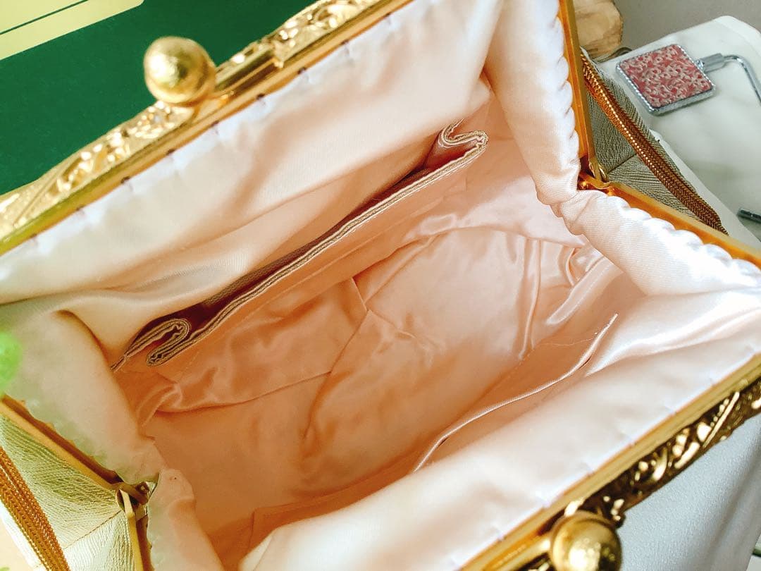 希少【とりゐ】金銀糸箔正絹バッグ　パーティーバッグ　ゴールド　帝国ホテル　着物