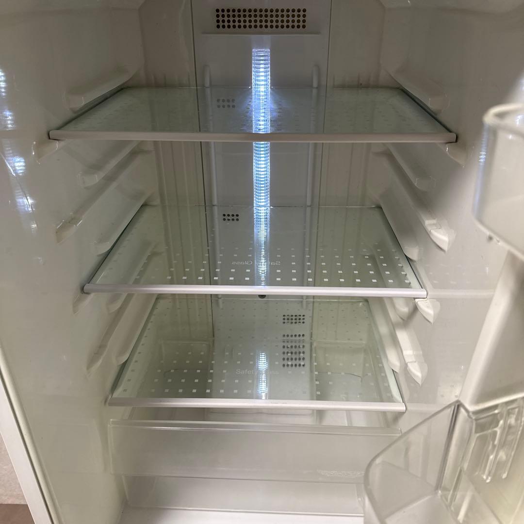 NOSTALGIC ホワイト 2ドア　レトロ冷蔵庫