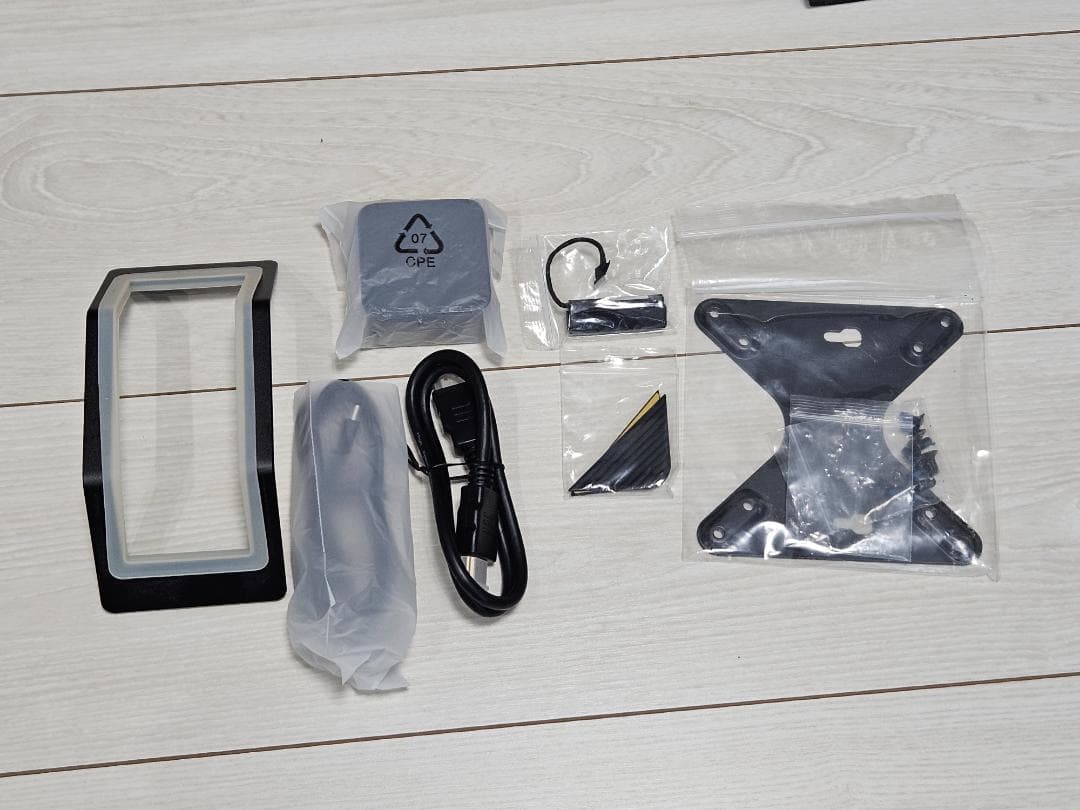 Minisforum UM560 ミニPC 5625U 16GB/512GB