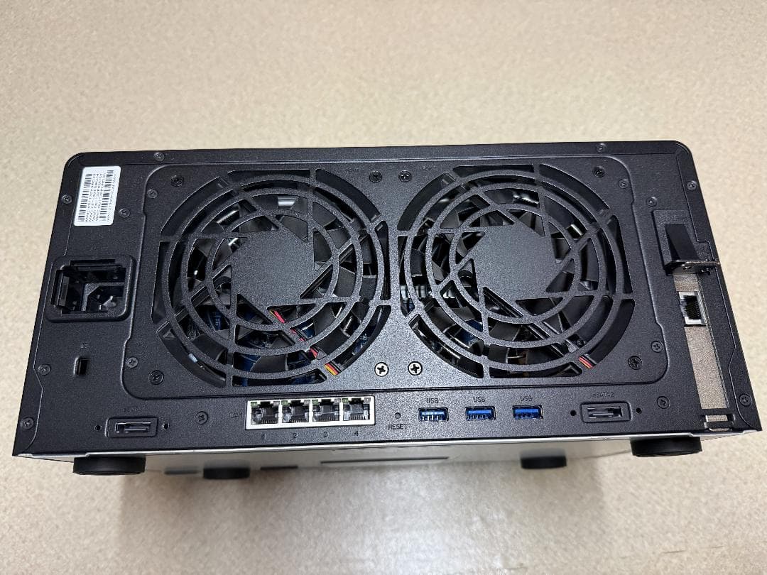 Synology DS1821+ 8ベイ NAS 32GB+10GbE+SSD