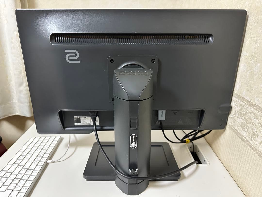 【美品】BenQ XL2411P 144 Hz 24インチ ゲーミングモニター