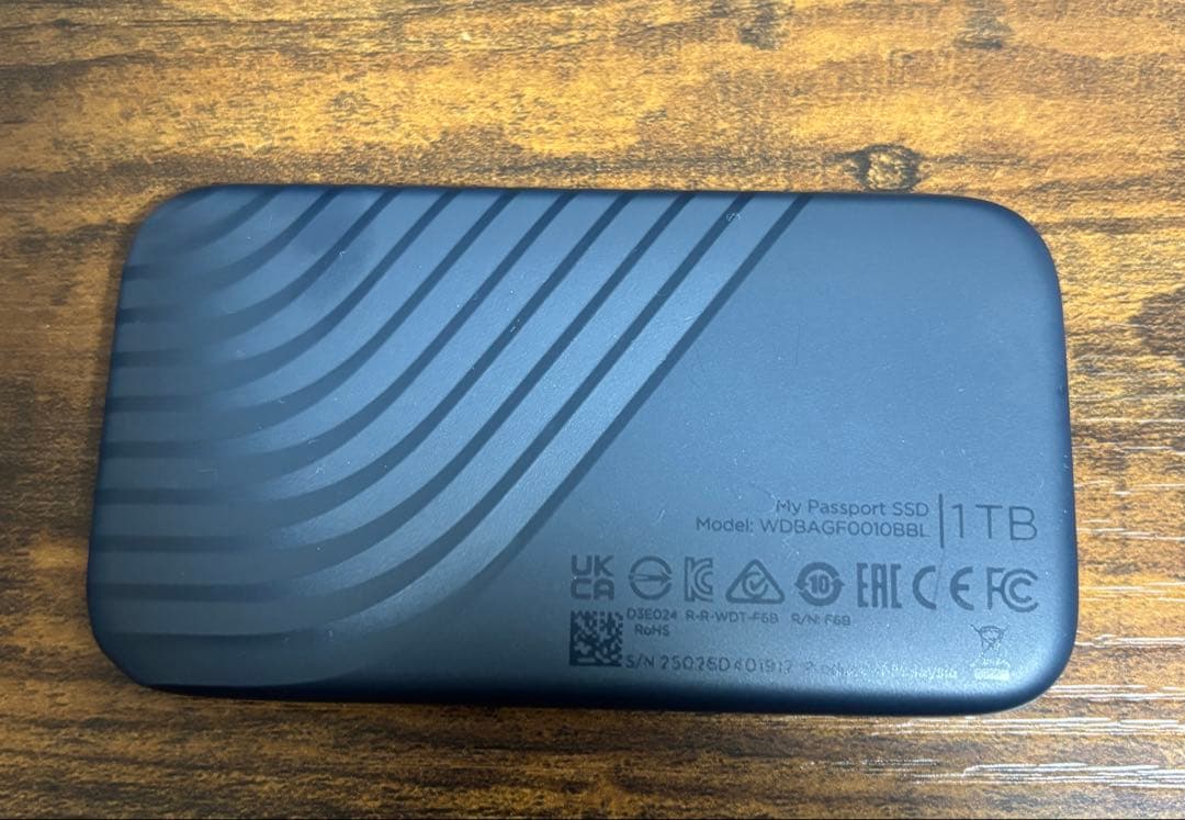 Western Digital WDBAGF0010BBL 1TB 未使用品