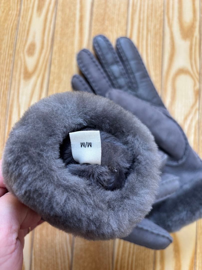★極美品★人気カラー♡UGGウィメンズ シームド テック手袋　M