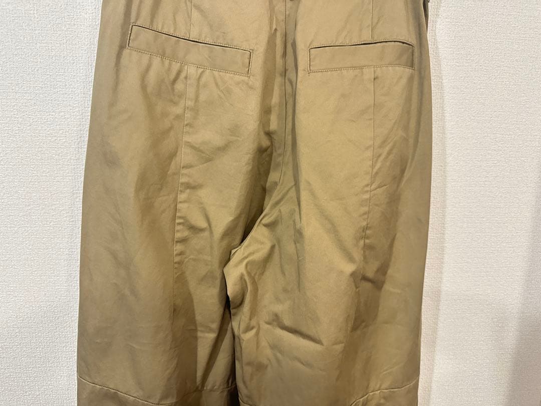 コットンツイルワイドフォルム カーブパンツ アダムエロペ