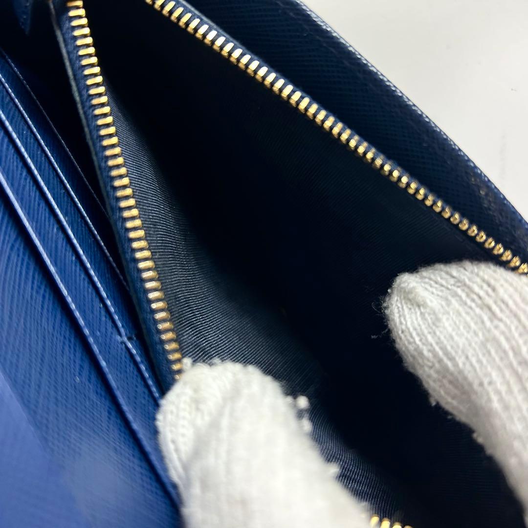 【美品 希少色】プラダ 長財布 三角ロゴ サフィアーノレザー