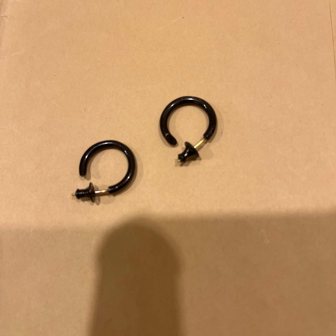 CAREERING 黒 フープピアス 2個セット　301