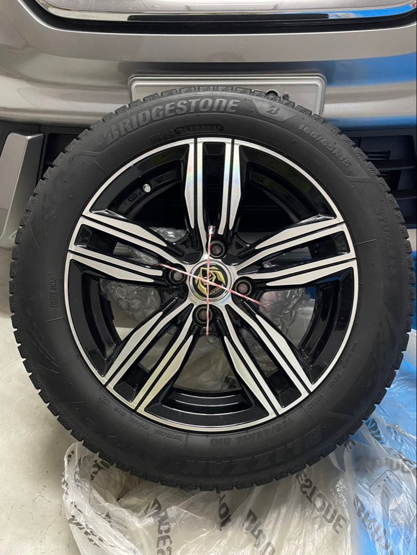 ブリヂストン スタッドレスタイヤ 16インチ