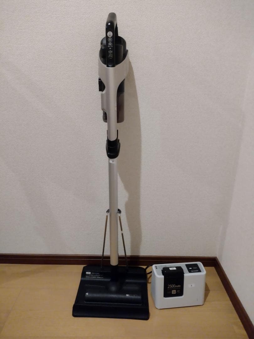 シャープ★掃除機★EC-AR7-N★2021年製★バッテリー新品と同等★3