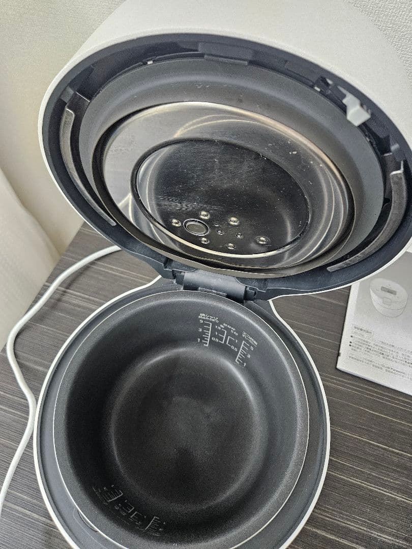 Panasonic パナソニック 圧力IH炊飯器 SR-NB102 2022年製