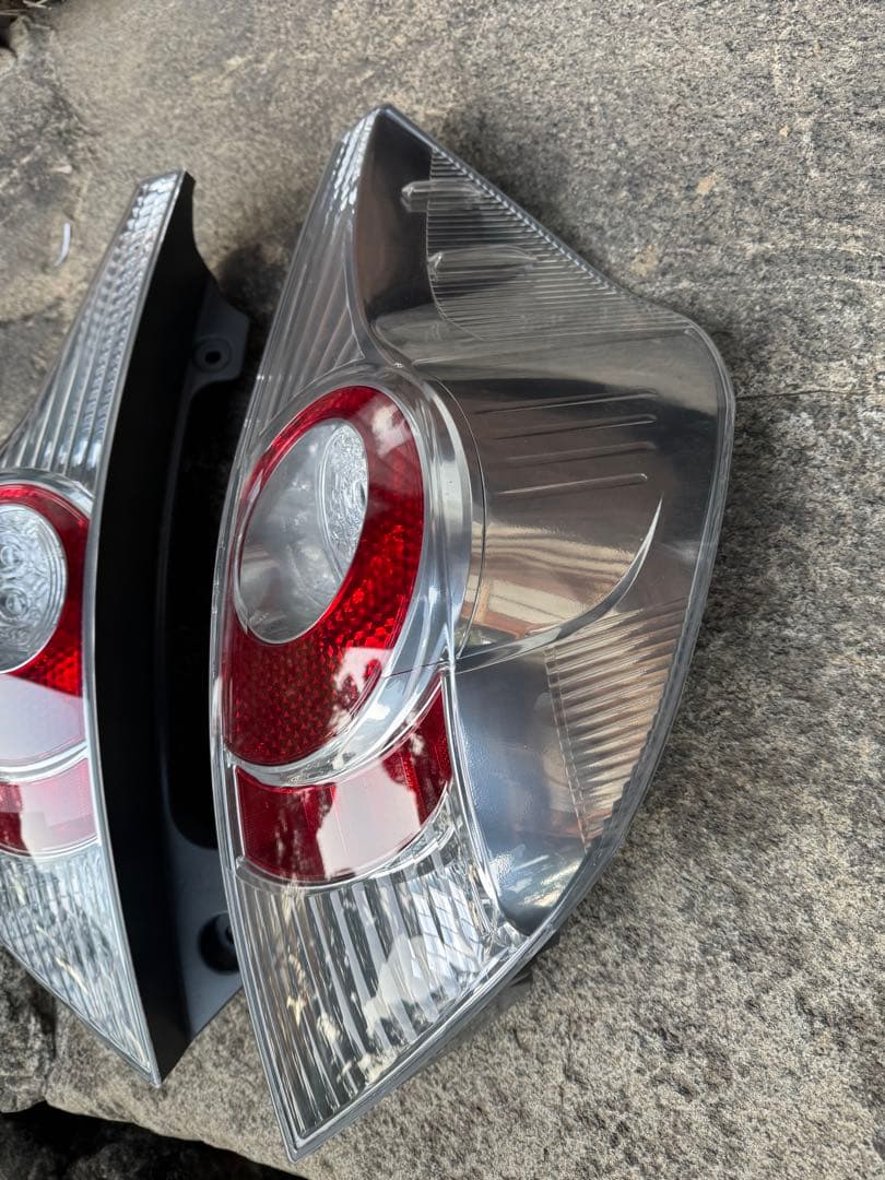 nhp10 アクア　テールランプ　美品