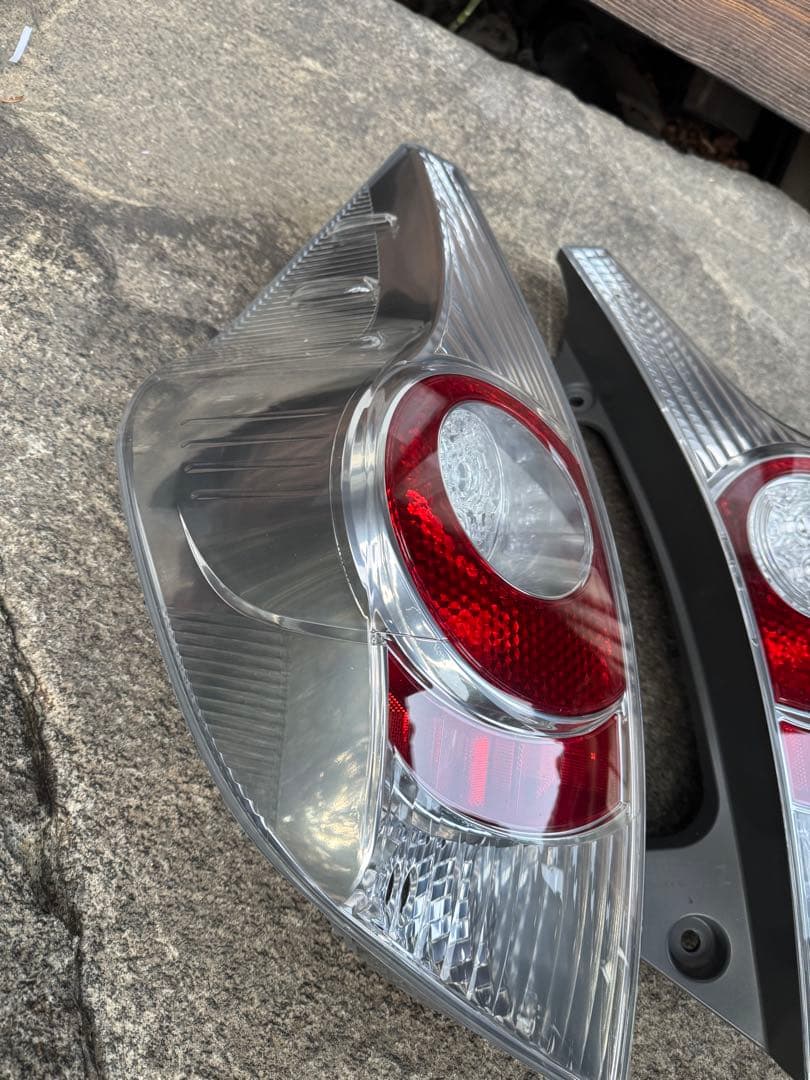 nhp10 アクア　テールランプ　美品