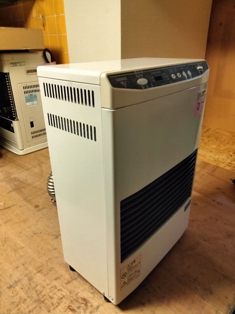 札幌発サンポットFF温風石油ストーブ！品番「FF‐513TF」2012年式中古品