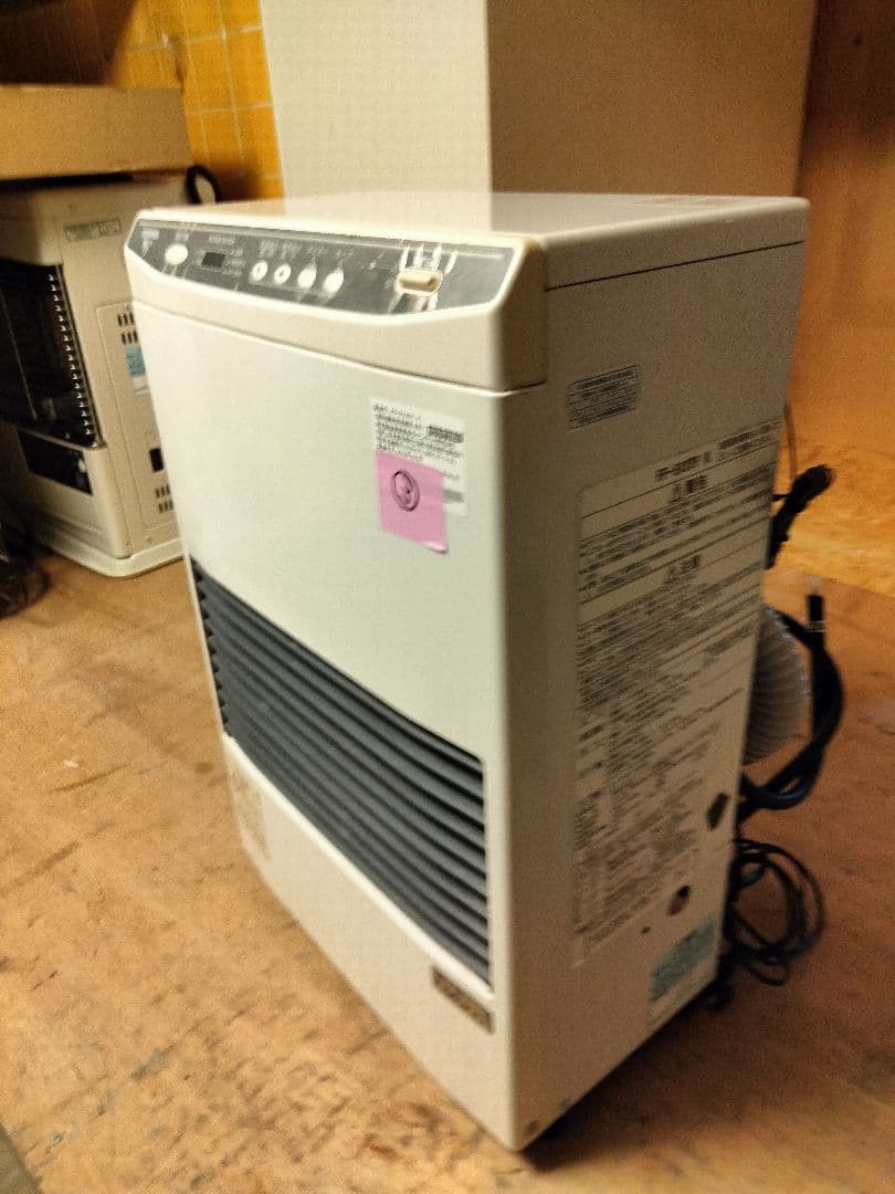 札幌発サンポットFF温風石油ストーブ！品番「FF‐513TF」2012年式中古品