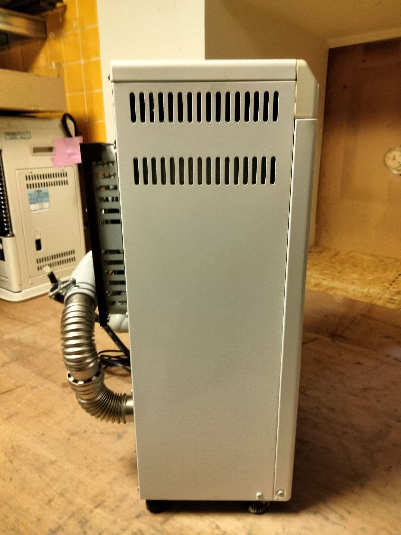 札幌発サンポットFF温風石油ストーブ！品番「FF‐513TF」2012年式中古品