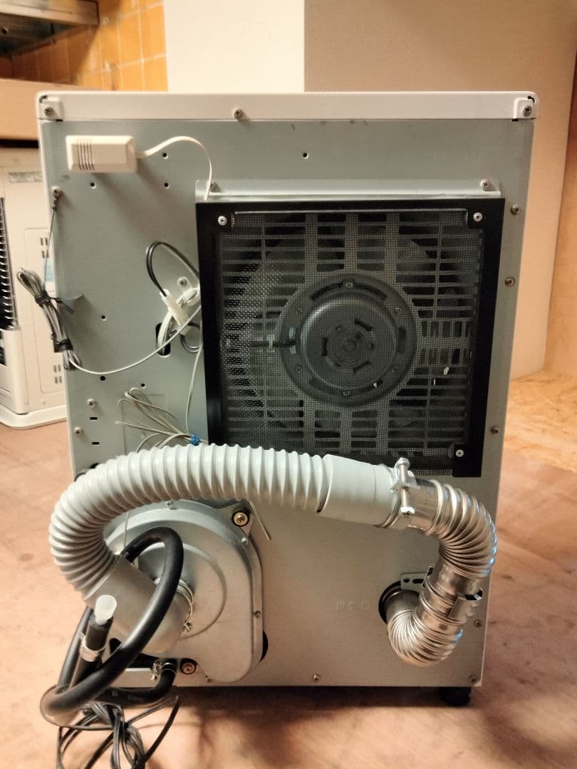 札幌発サンポットFF温風石油ストーブ！品番「FF‐513TF」2012年式中古品