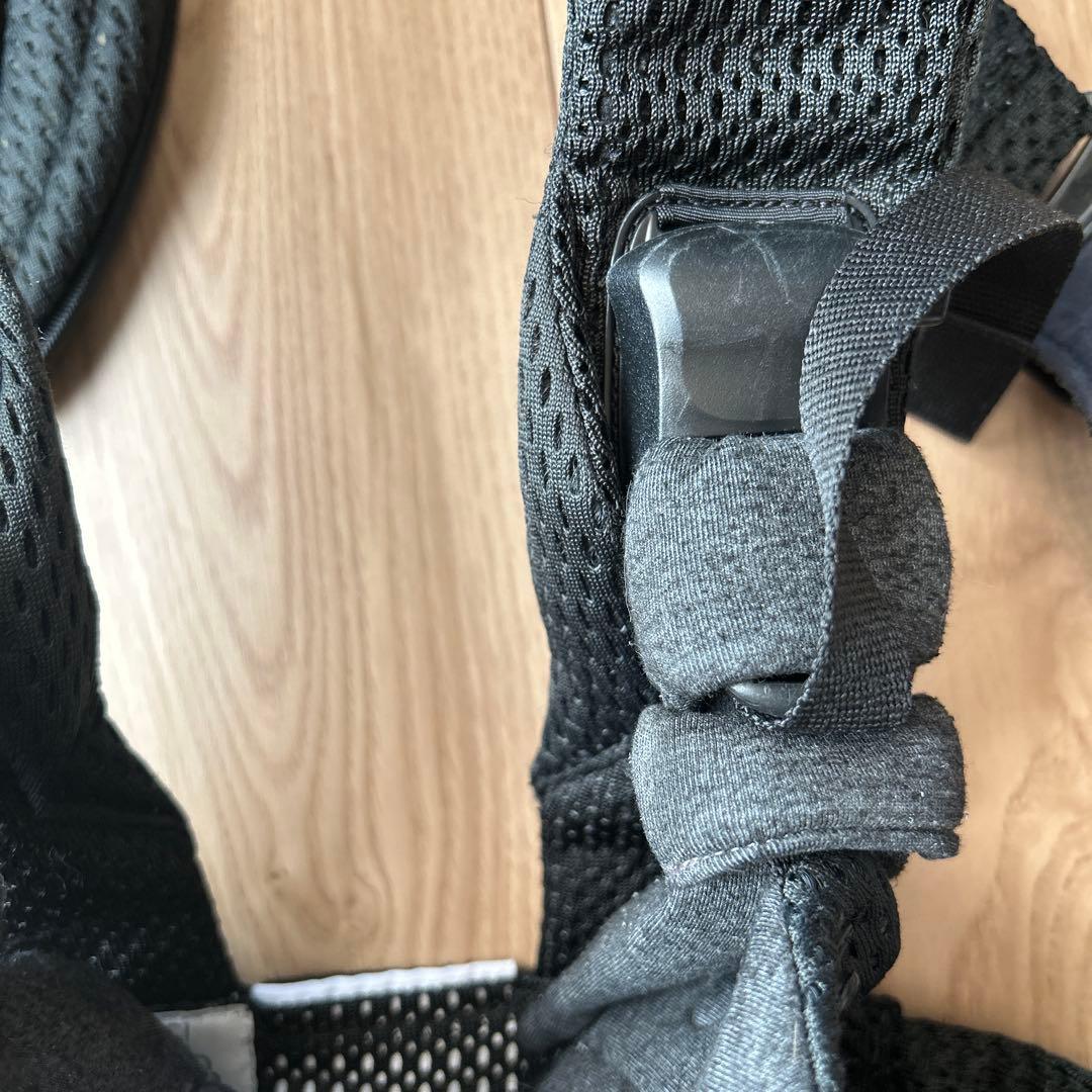 ベビービョルン　ハーモニー　抱っこ紐　黒