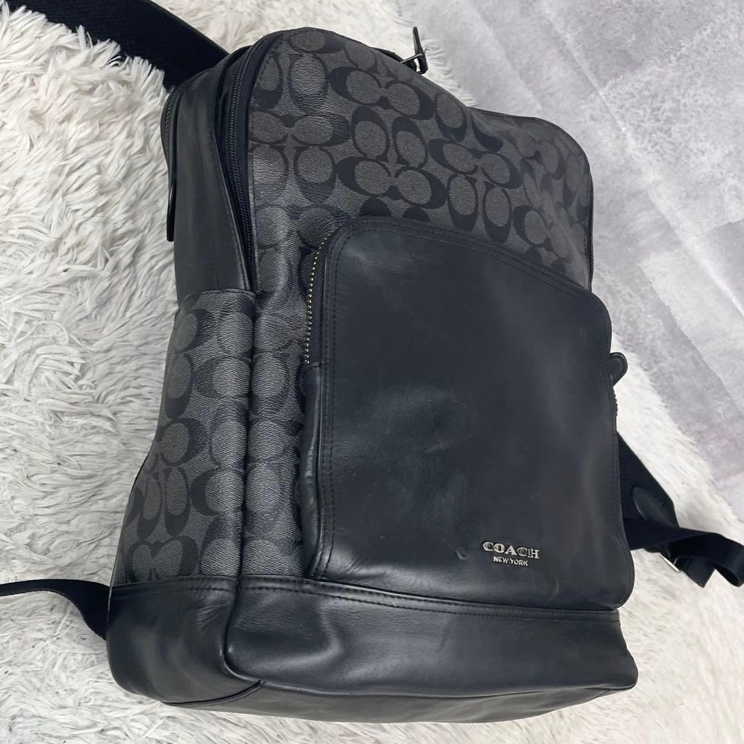 A4可 美品 コーチ PVC リュック シグネチャー ロゴ型押し ファスナー 黒