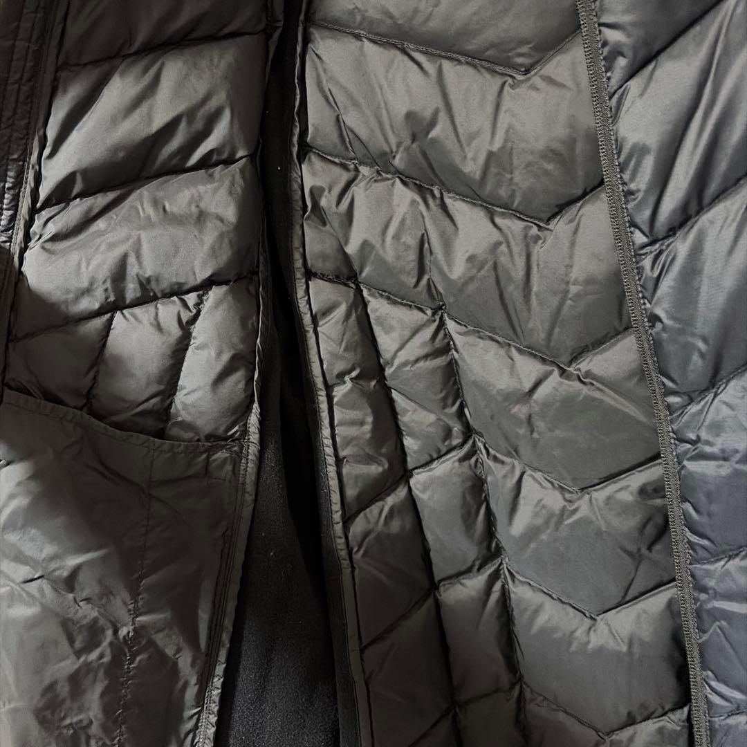 ‼️美品エンポリオ　アルマーニEA7 ‼️ブラック ダウンジャケット