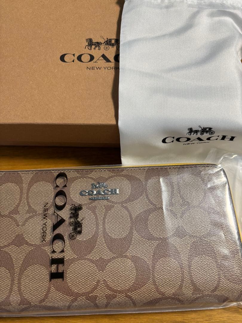 新品未使用　COACH 長財布　シグネチャー　ブラウン×イエロー