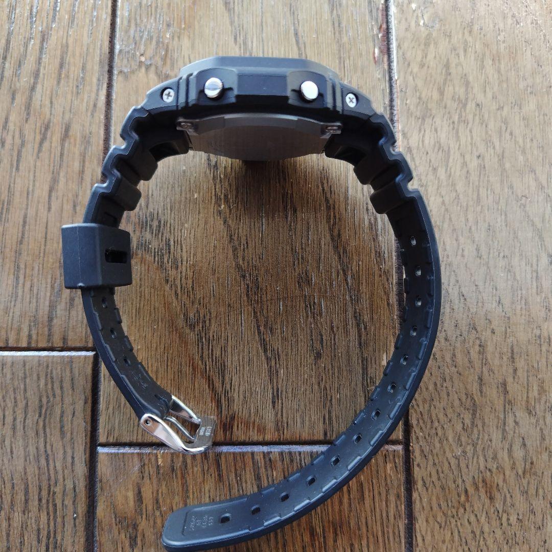 カシオ G-SHOCK GW-M5610U