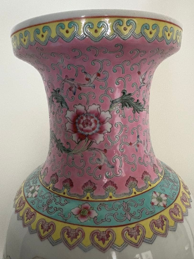 中国風人物画陶器花瓶