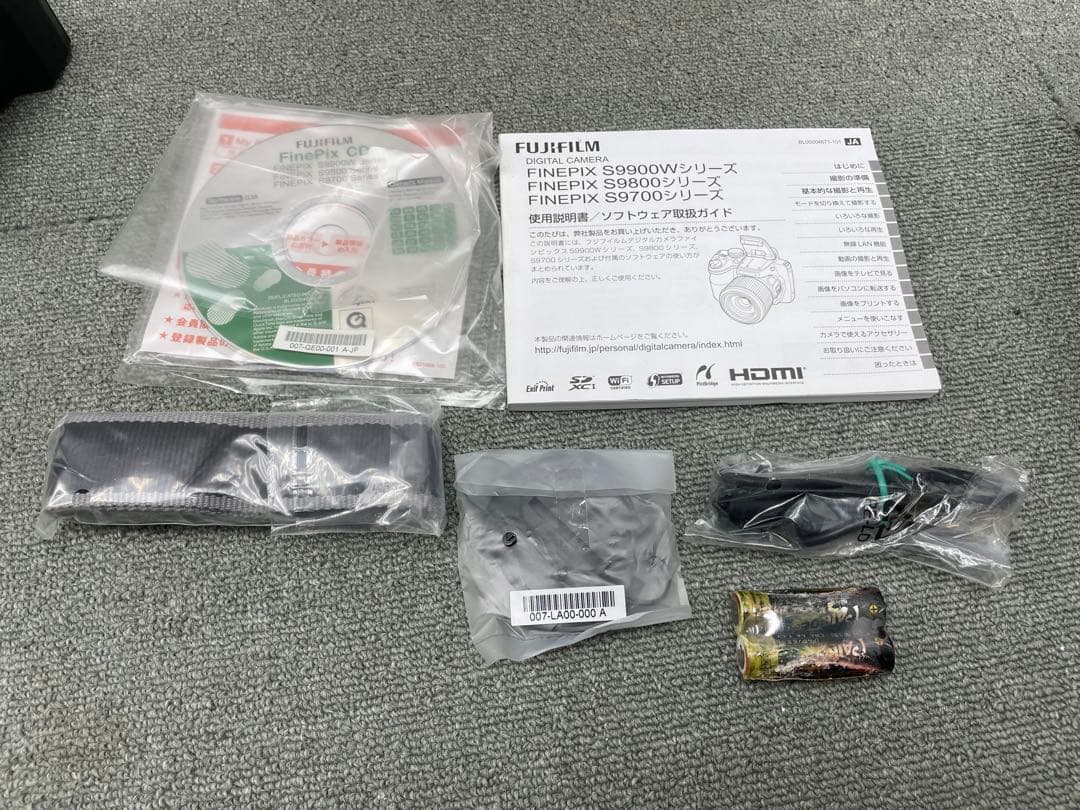 Fujifilm 富士フイルム デジタル一眼レフカメラFinePix S9800