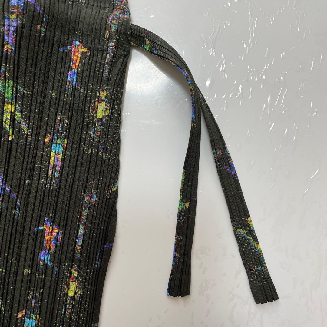 プリーツプリーズ スポーツ柄　ノースリーブチュニック　サイズ4 総柄