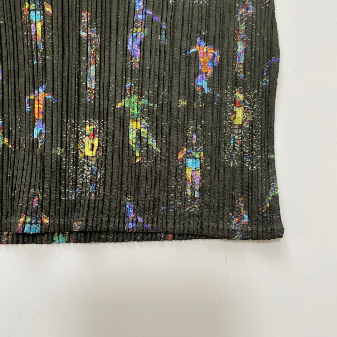 プリーツプリーズ スポーツ柄　ノースリーブチュニック　サイズ4 総柄