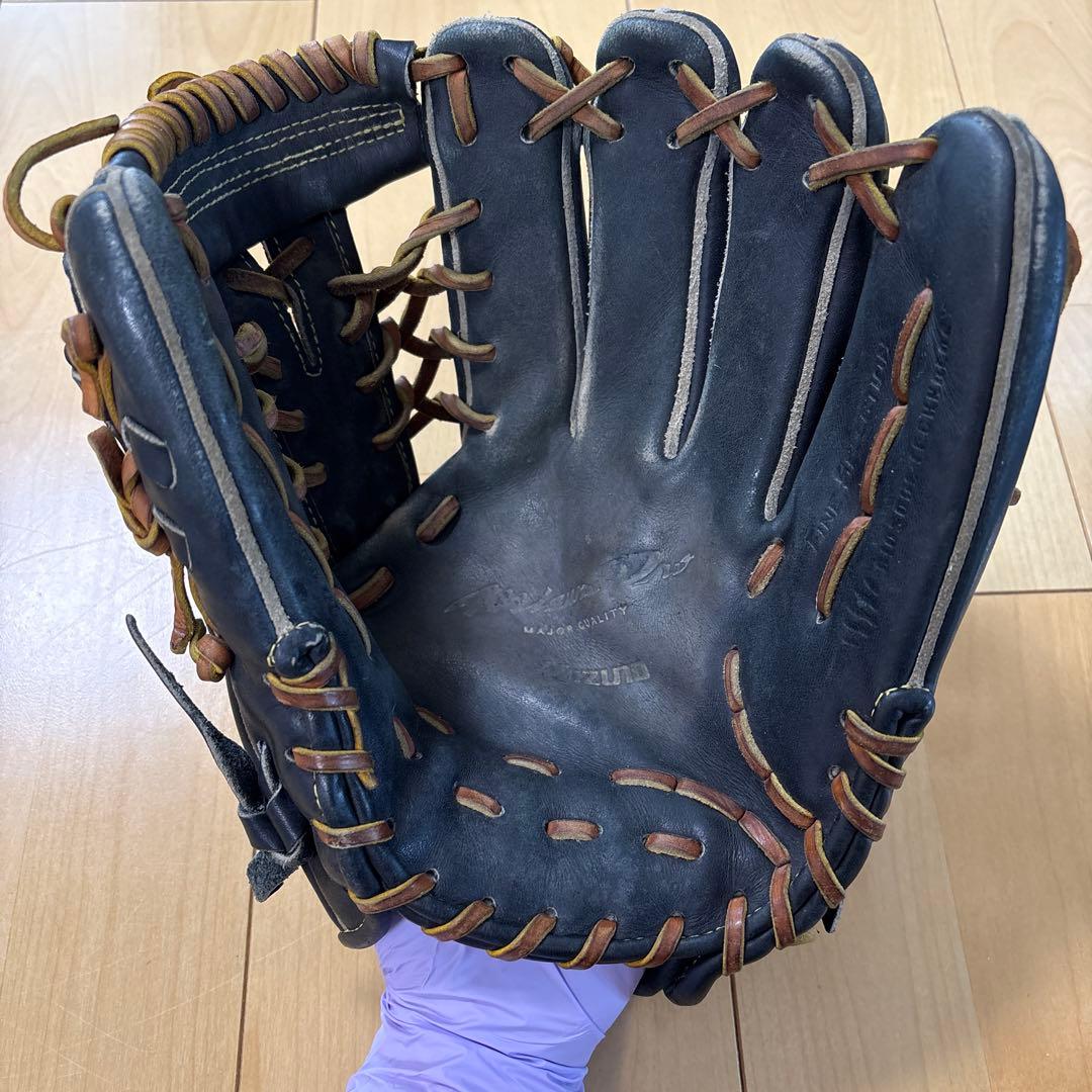 Mizuno Pro 硬式グローブ 黒　しんのすけ5歳