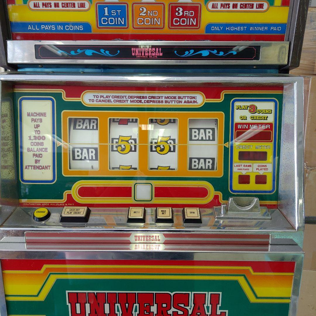 vintage UNIVERSAL スロットマシン TAITO当時物 屋内用