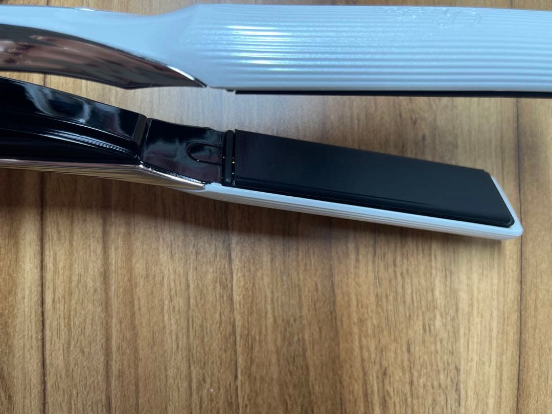 ReFa ストレートアイロン RE-AC02A リファ　半額