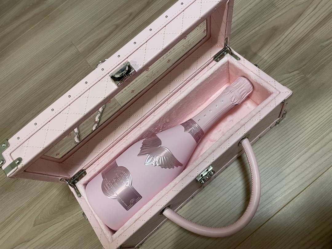 エンジェル シャンパン 未開栓 ピンク レザータイプ