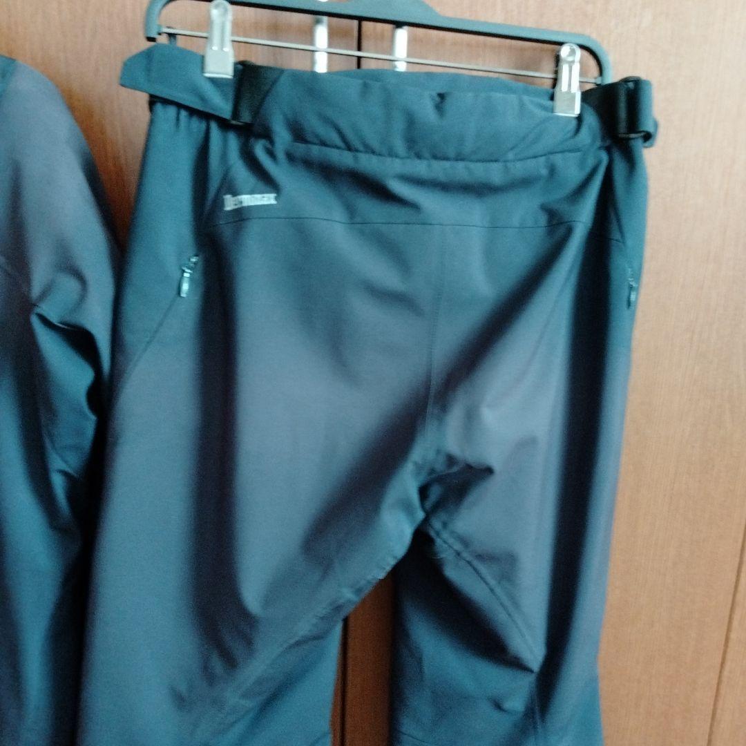 よ*ん様 22/23 DESCENTE デサント スキーウェア上下【Mサイズ】