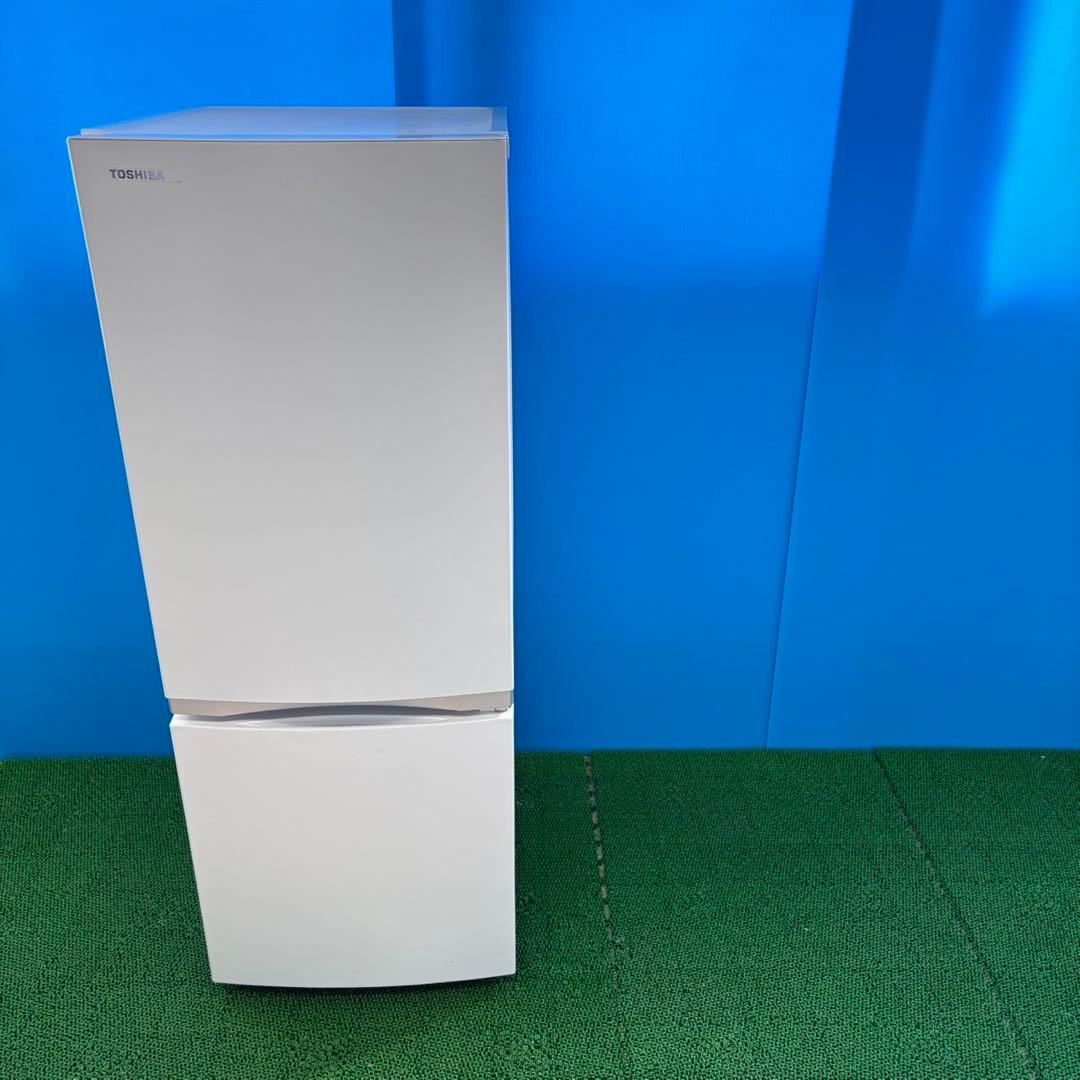 730 東芝　ホワイト　冷蔵庫　153L 100L強　右開き　2ドア　格安　美品