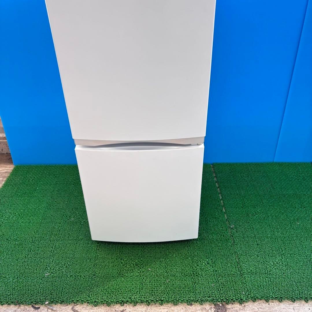 730 東芝　ホワイト　冷蔵庫　153L 100L強　右開き　2ドア　格安　美品