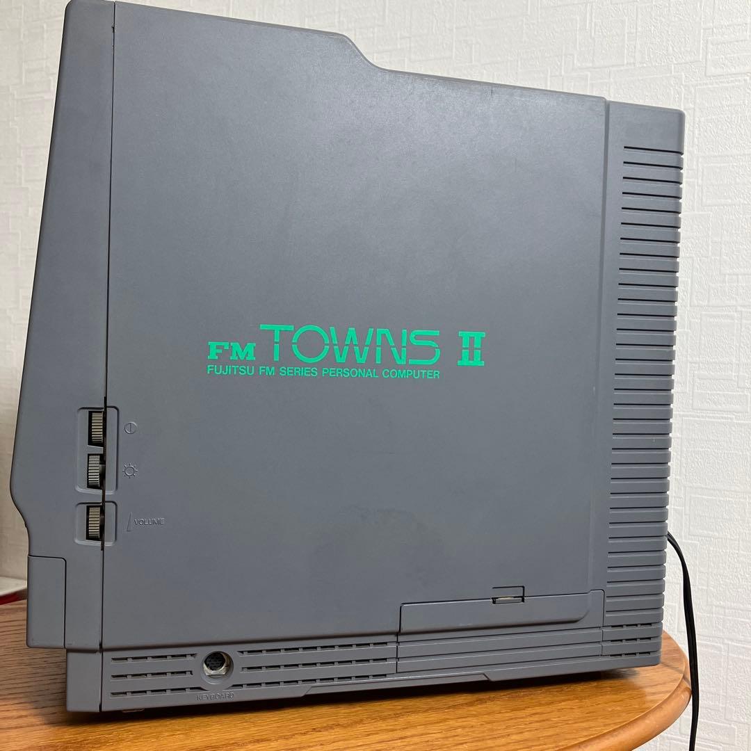 富士通　FM TOWNS II FMTW2UX20 ジャンク