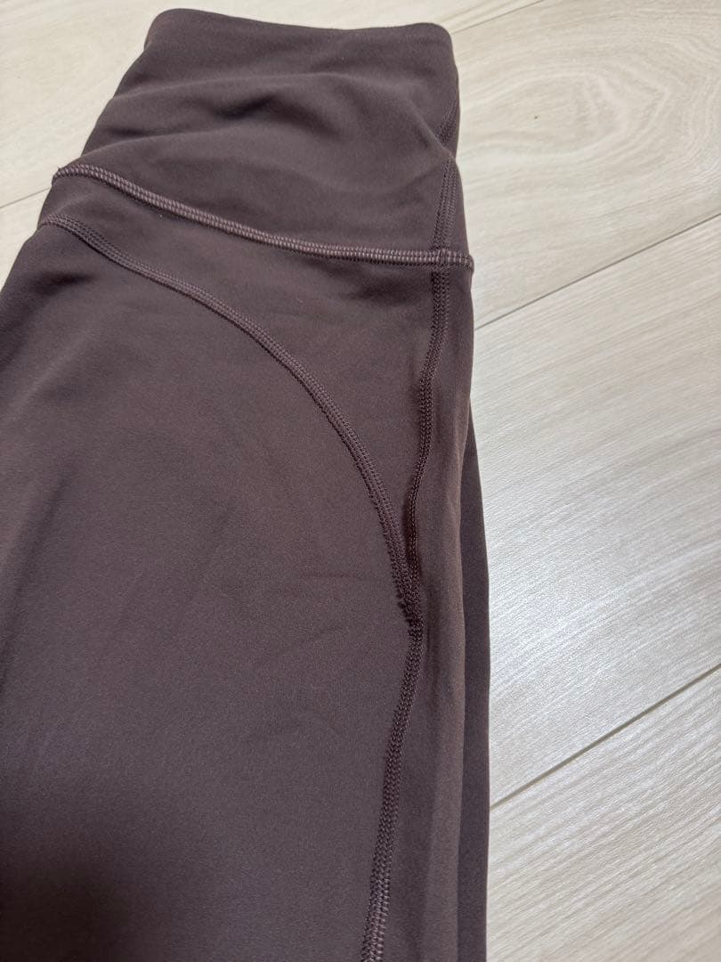 lululemon スーパーハイライズ フレアパンツ　Asia Fit