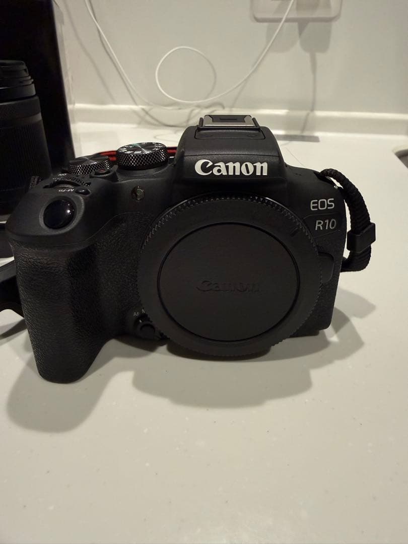 Canon EOS R10 ミラーレスカメラ RF-S 18-150mm