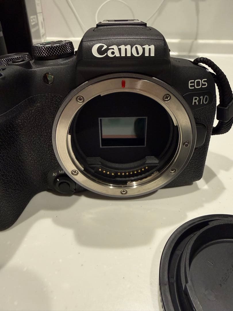 Canon EOS R10 ミラーレスカメラ RF-S 18-150mm